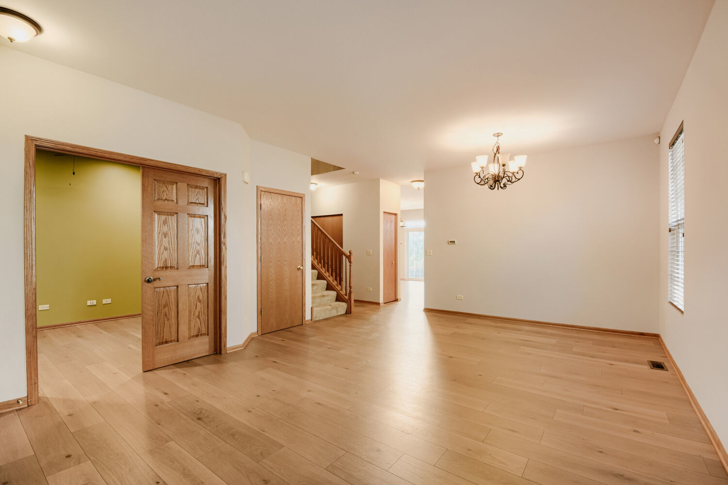 7300 Yorkshire Street Property Photo 3