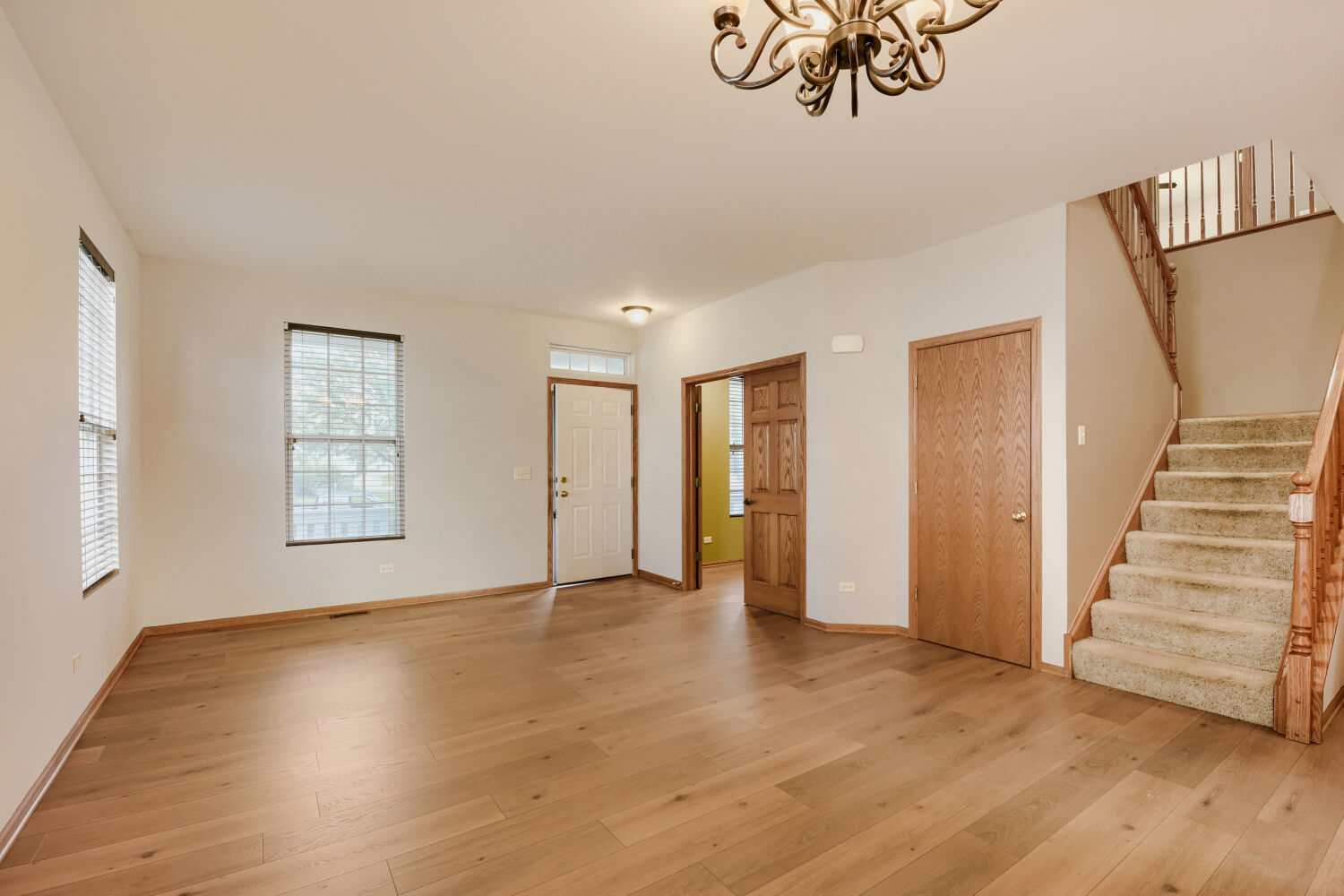7300 Yorkshire Street Property Photo 6
