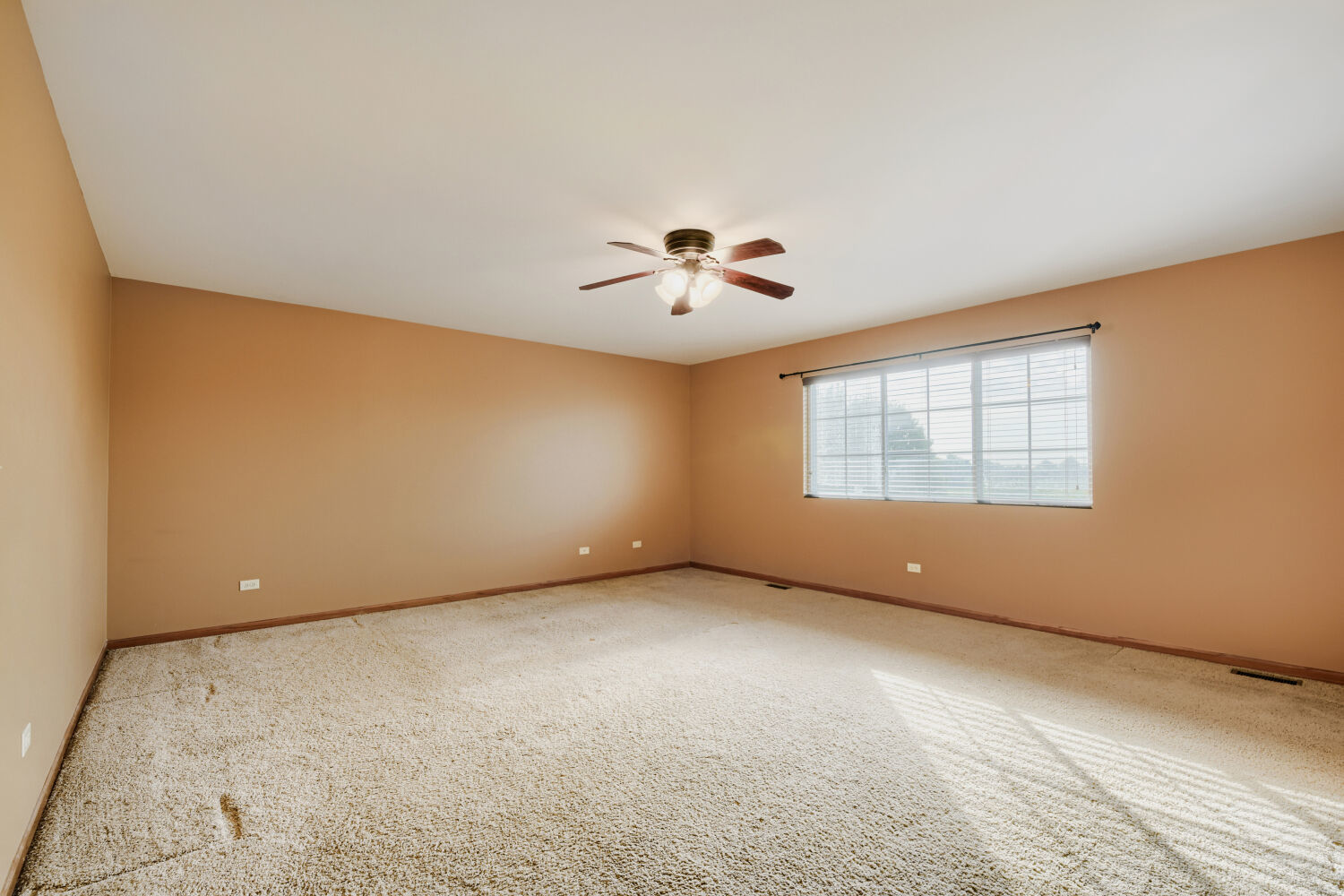 7300 Yorkshire Street Property Photo 20