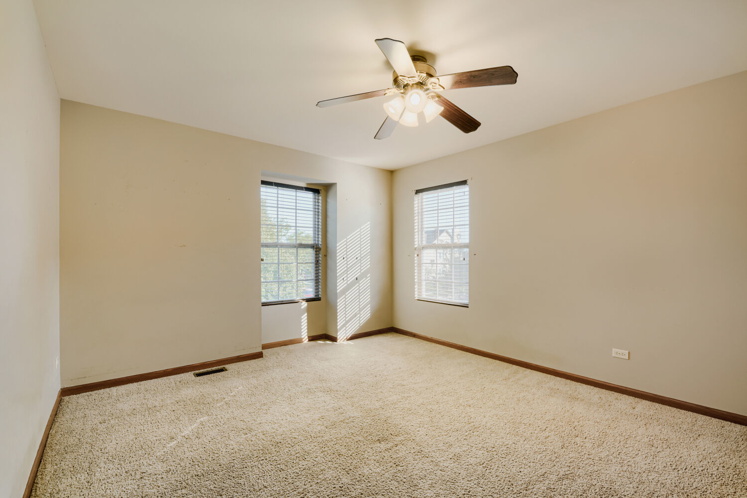 7300 Yorkshire Street Property Photo 26