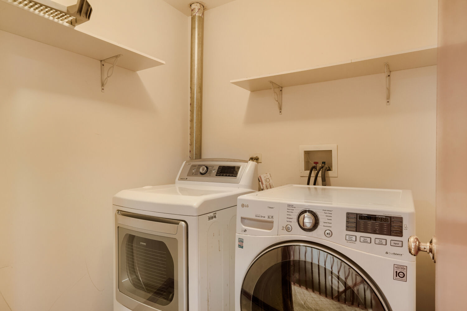 7300 Yorkshire Street Property Photo 29