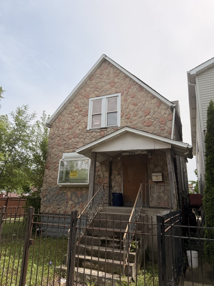 5009 W Chicago Avenue Property Photo 2