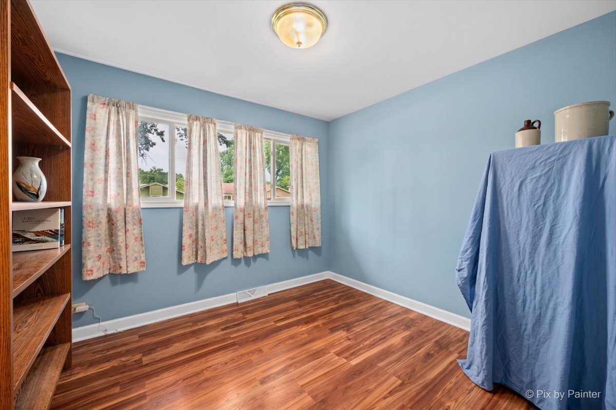 5506 Burwood Road Property Photo 14