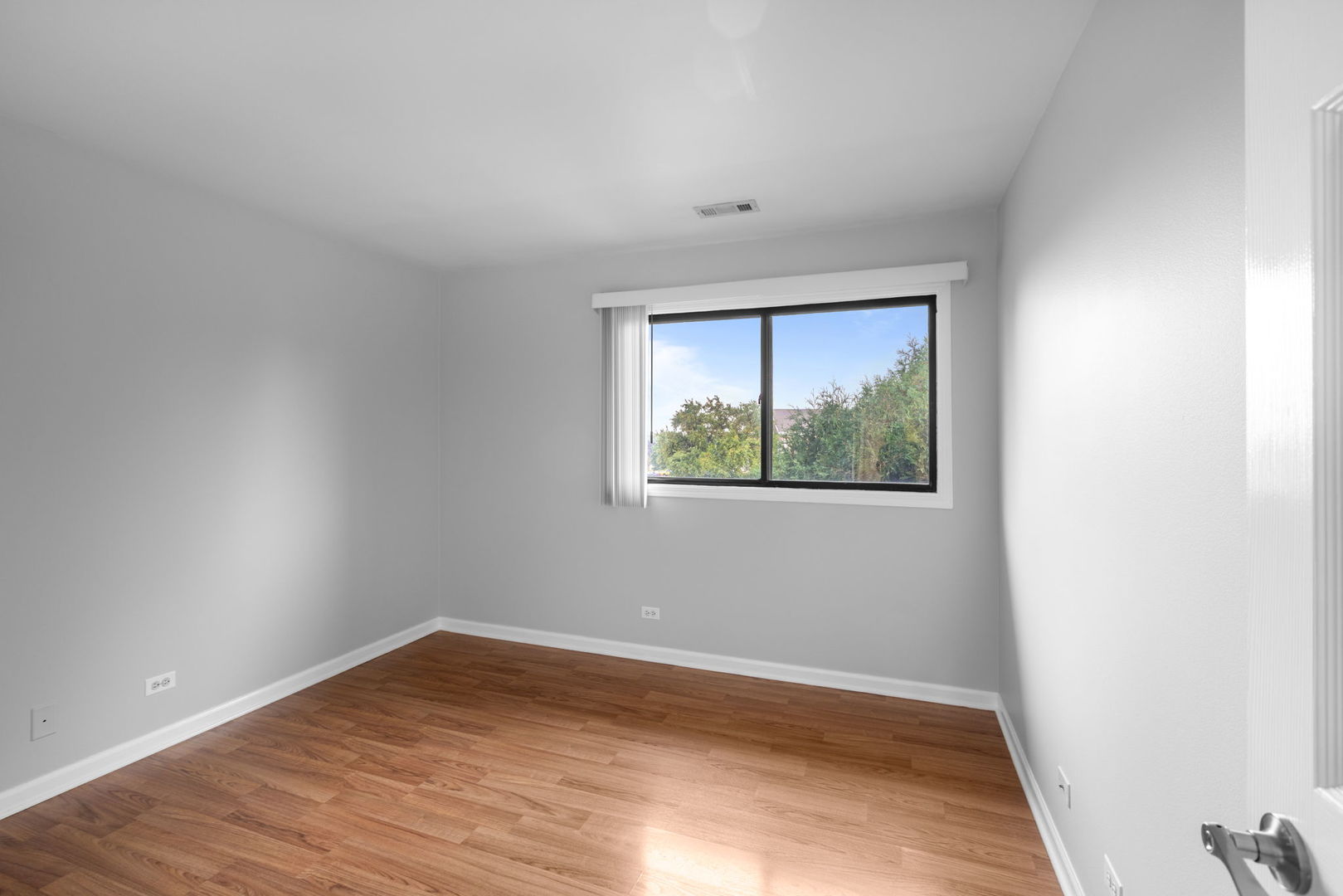 720 Sundown Road F Property Photo 10