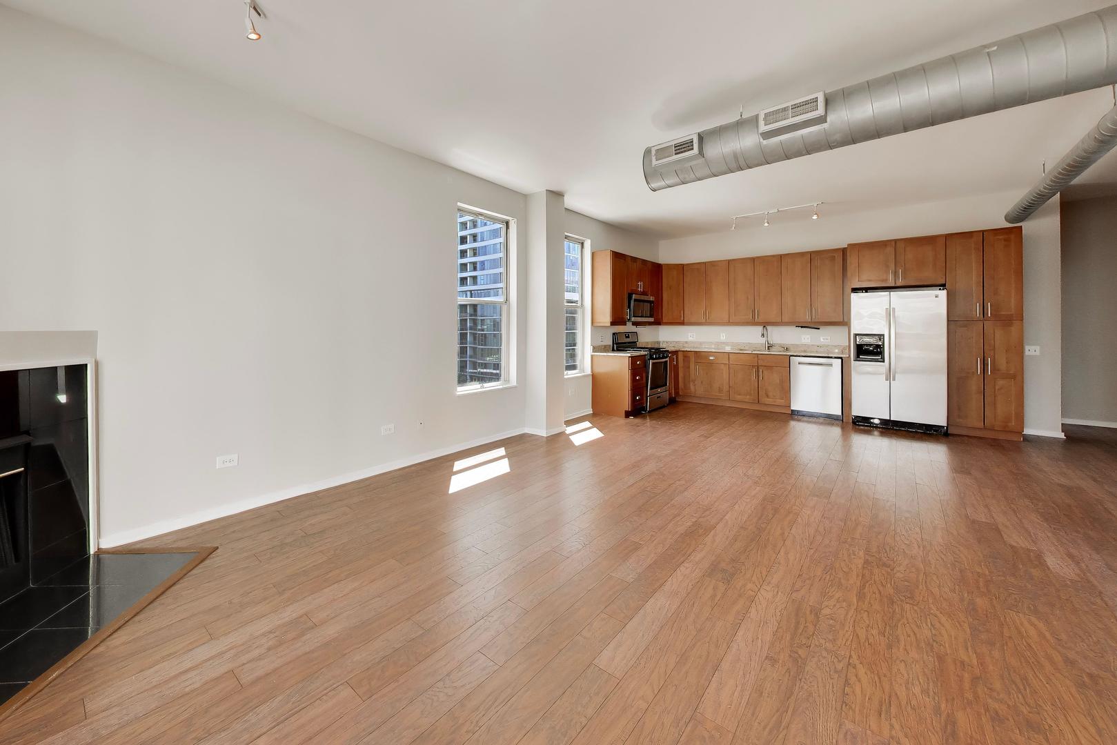 1631 S Michigan Avenue 506 Property Photo 10