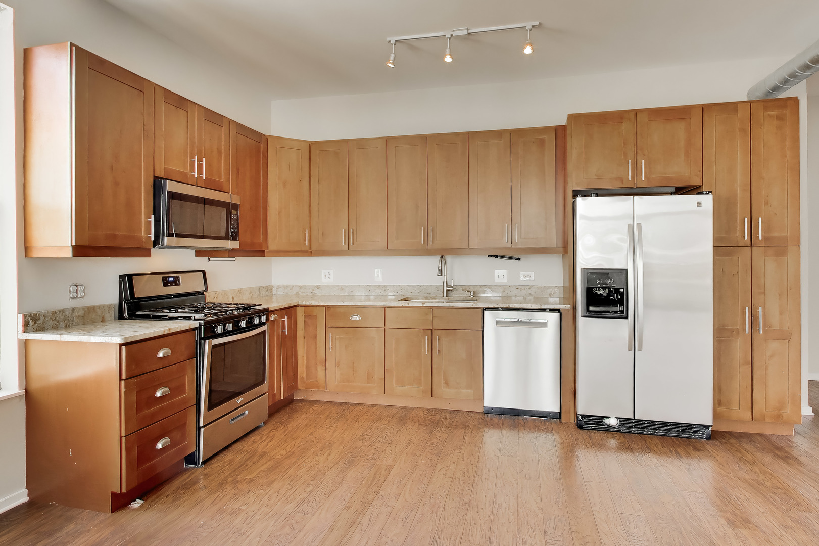 1631 S Michigan Avenue 506 Property Photo 11