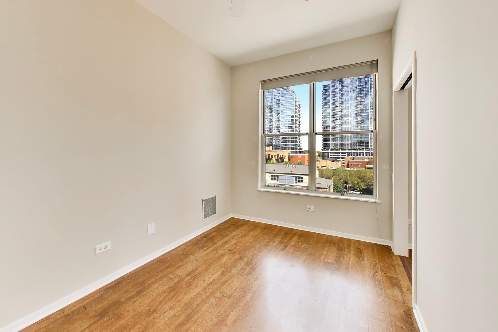 1631 S Michigan Avenue 506 Property Photo 19