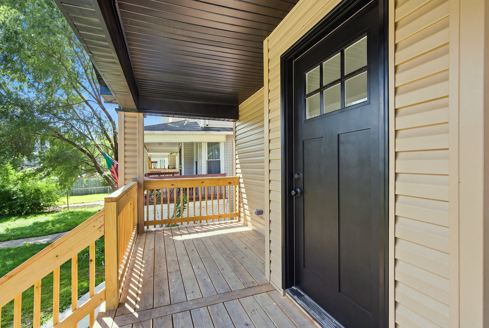 638 N Lotus Avenue Property Photo 4