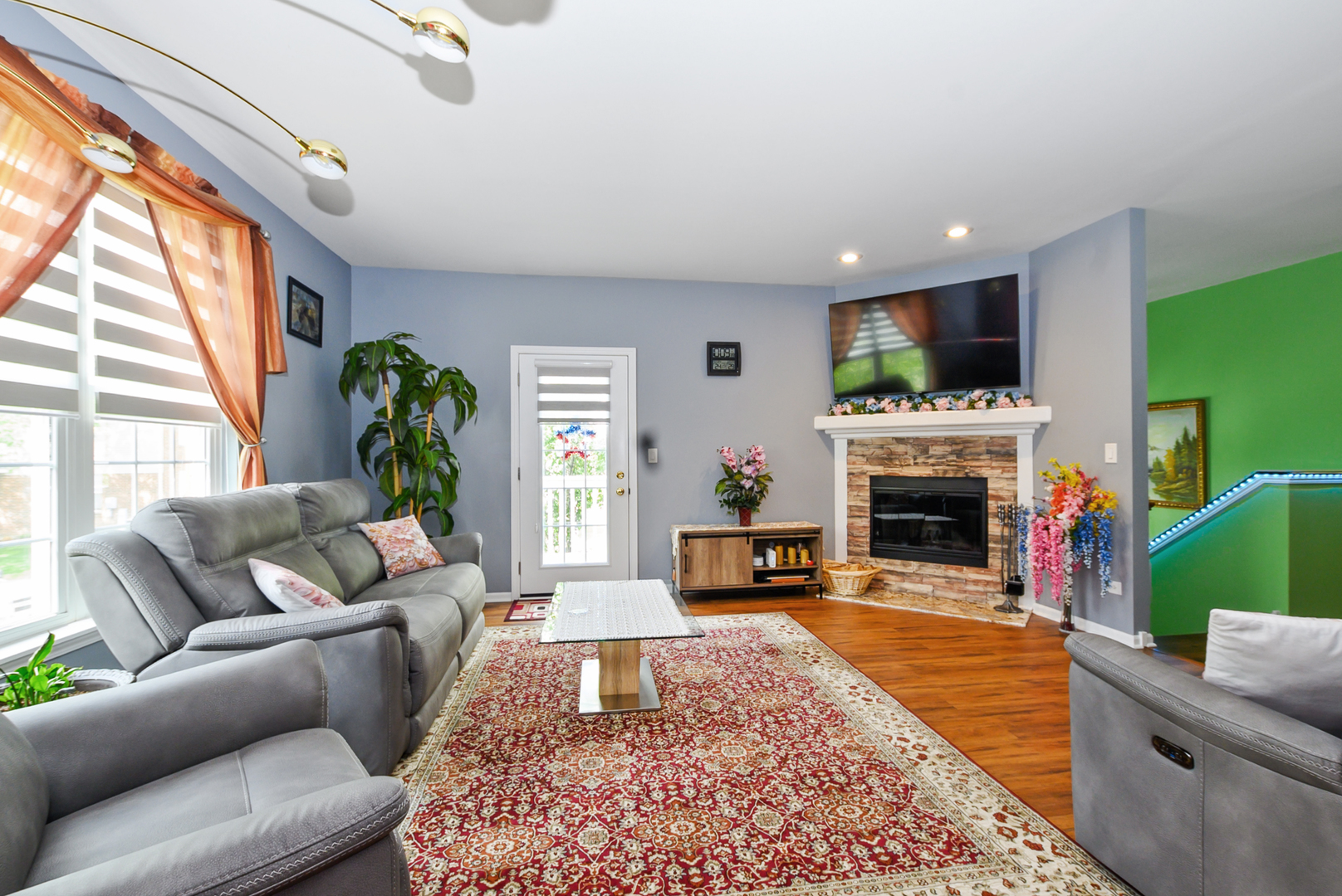 9418 Albany Court Property Photo 10