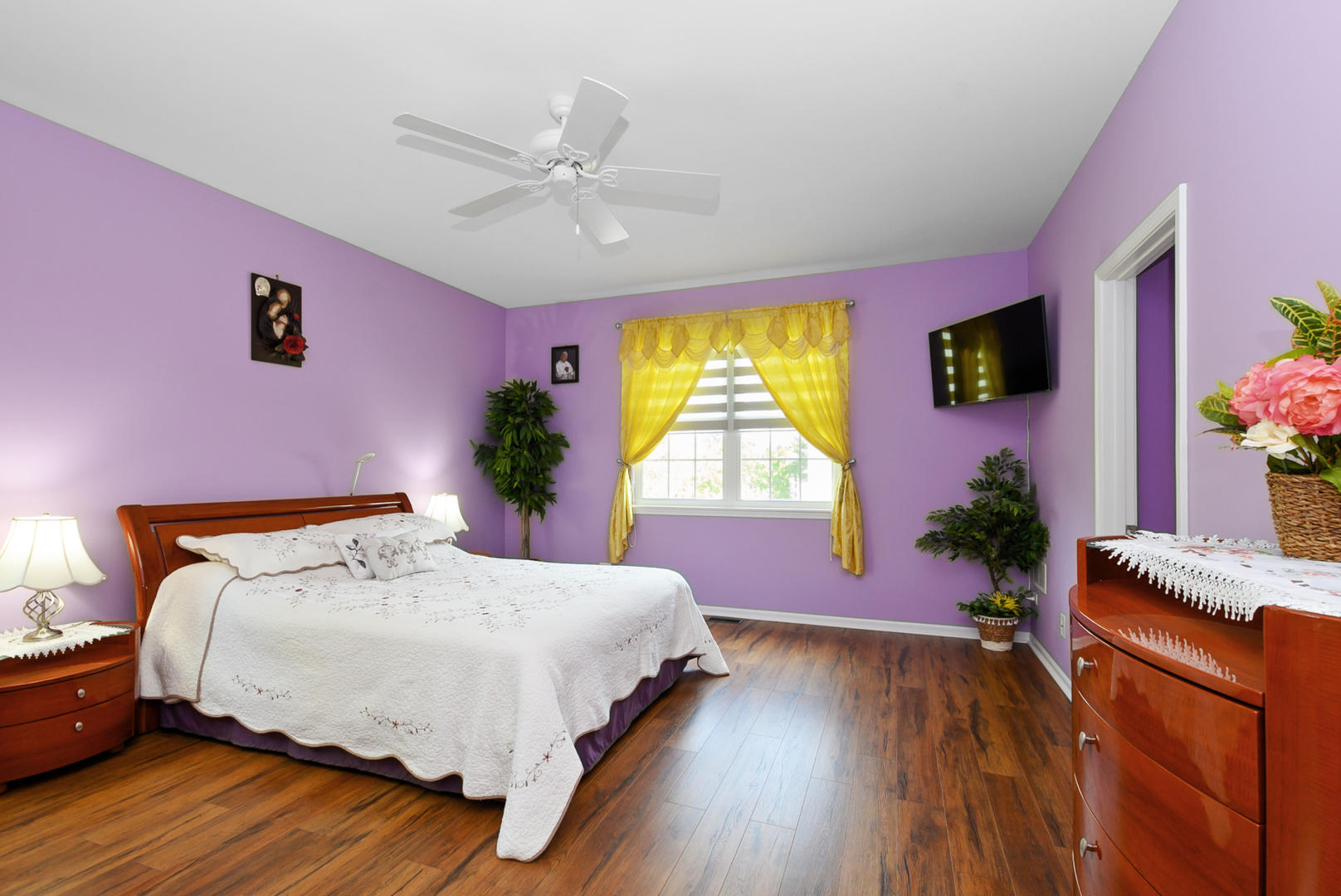 9418 Albany Court Property Photo 12