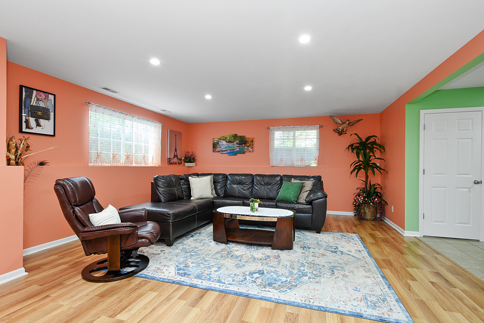 9418 Albany Court Property Photo 22