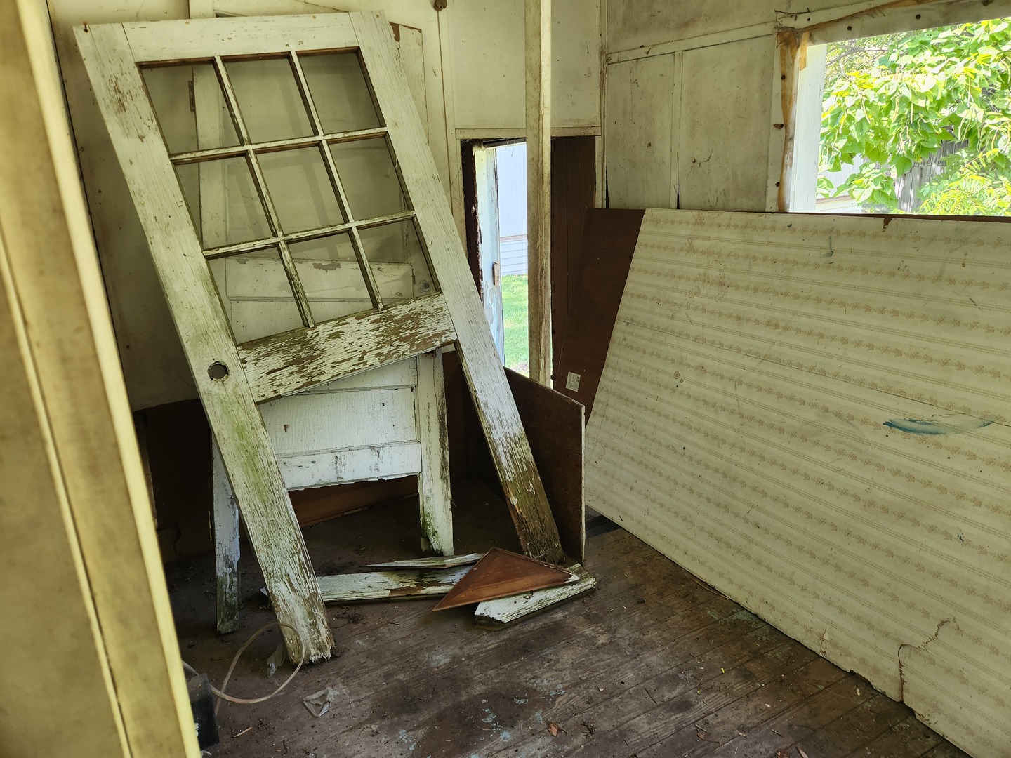 816 Warren Avenue Property Photo 18