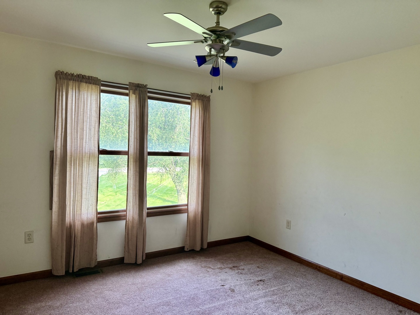 3039 E 3rd Road Property Photo 24