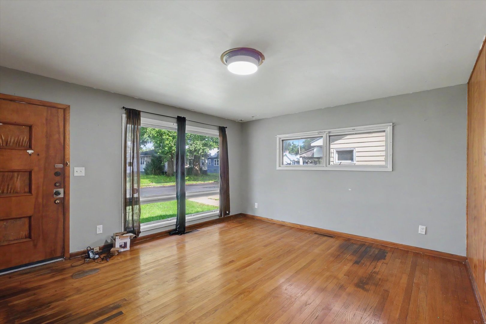 31 Delaware Avenue Property Photo 4