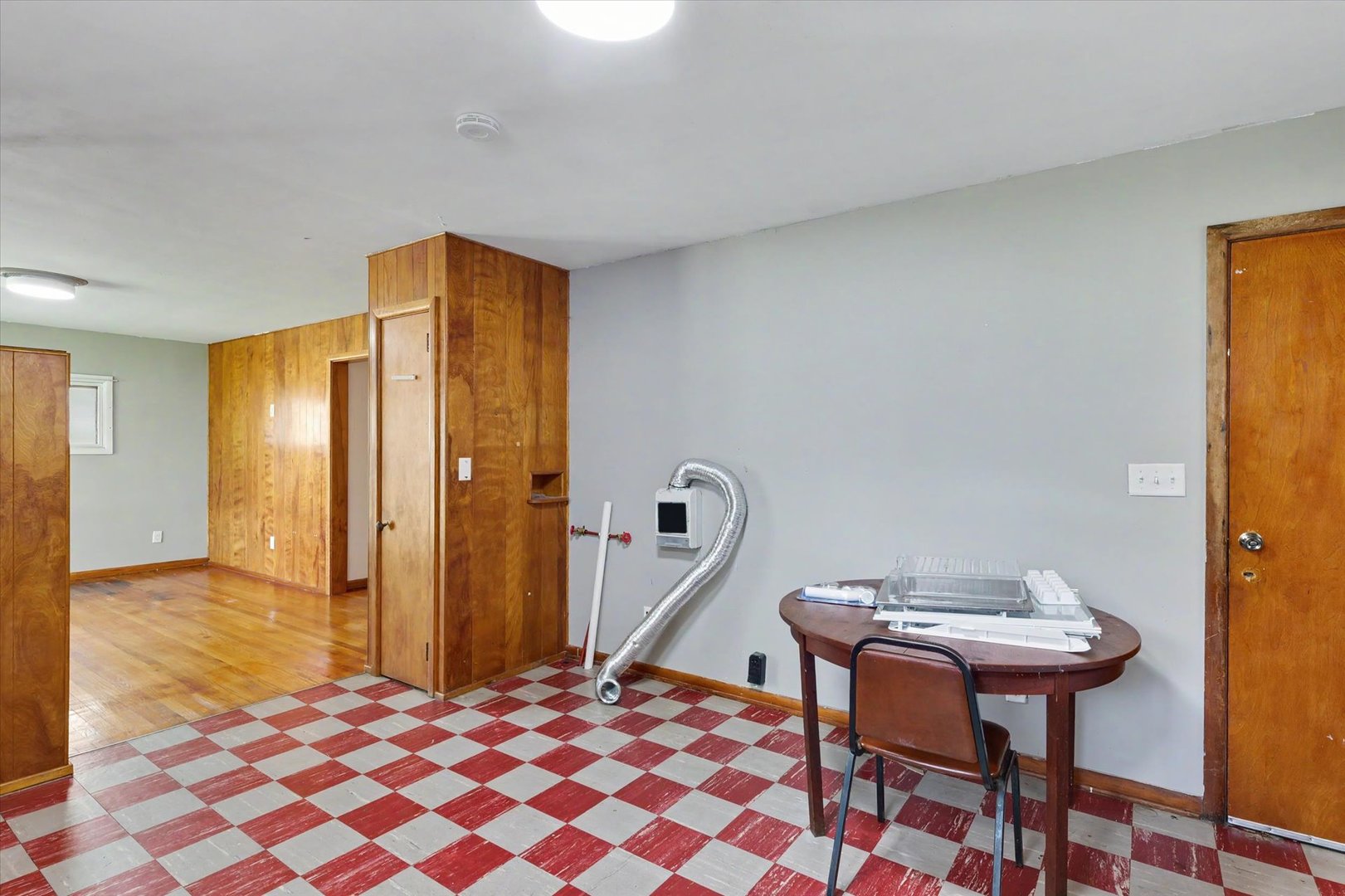 31 Delaware Avenue Property Photo 10