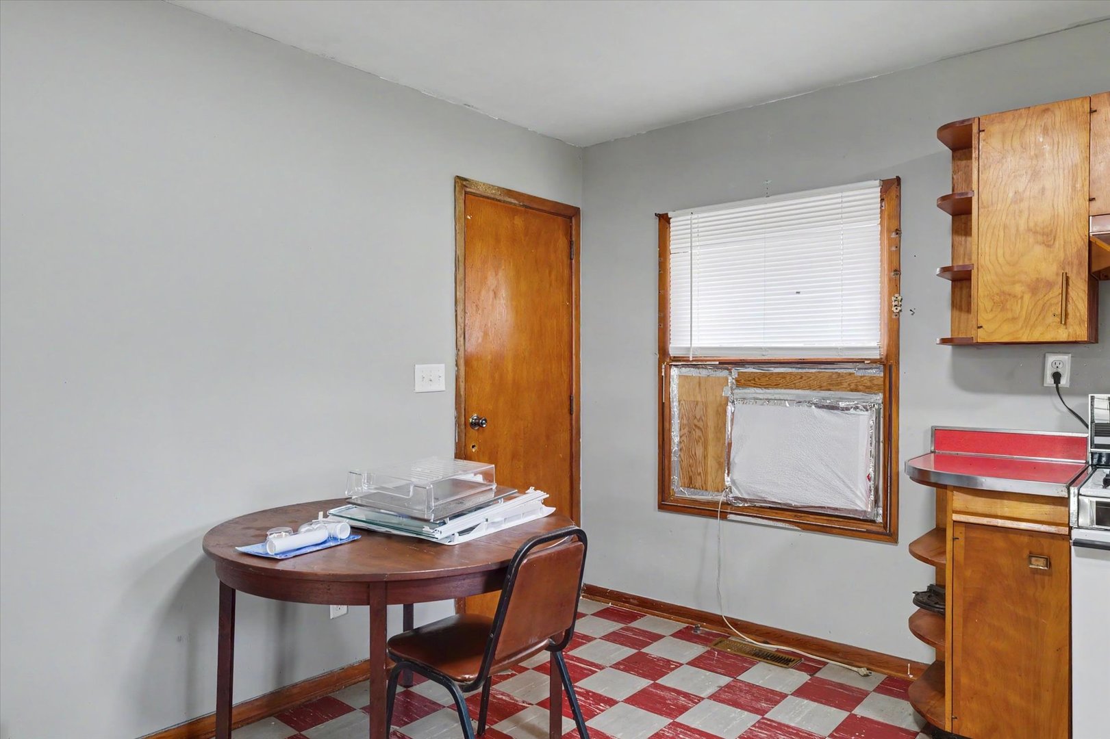31 Delaware Avenue Property Photo 11