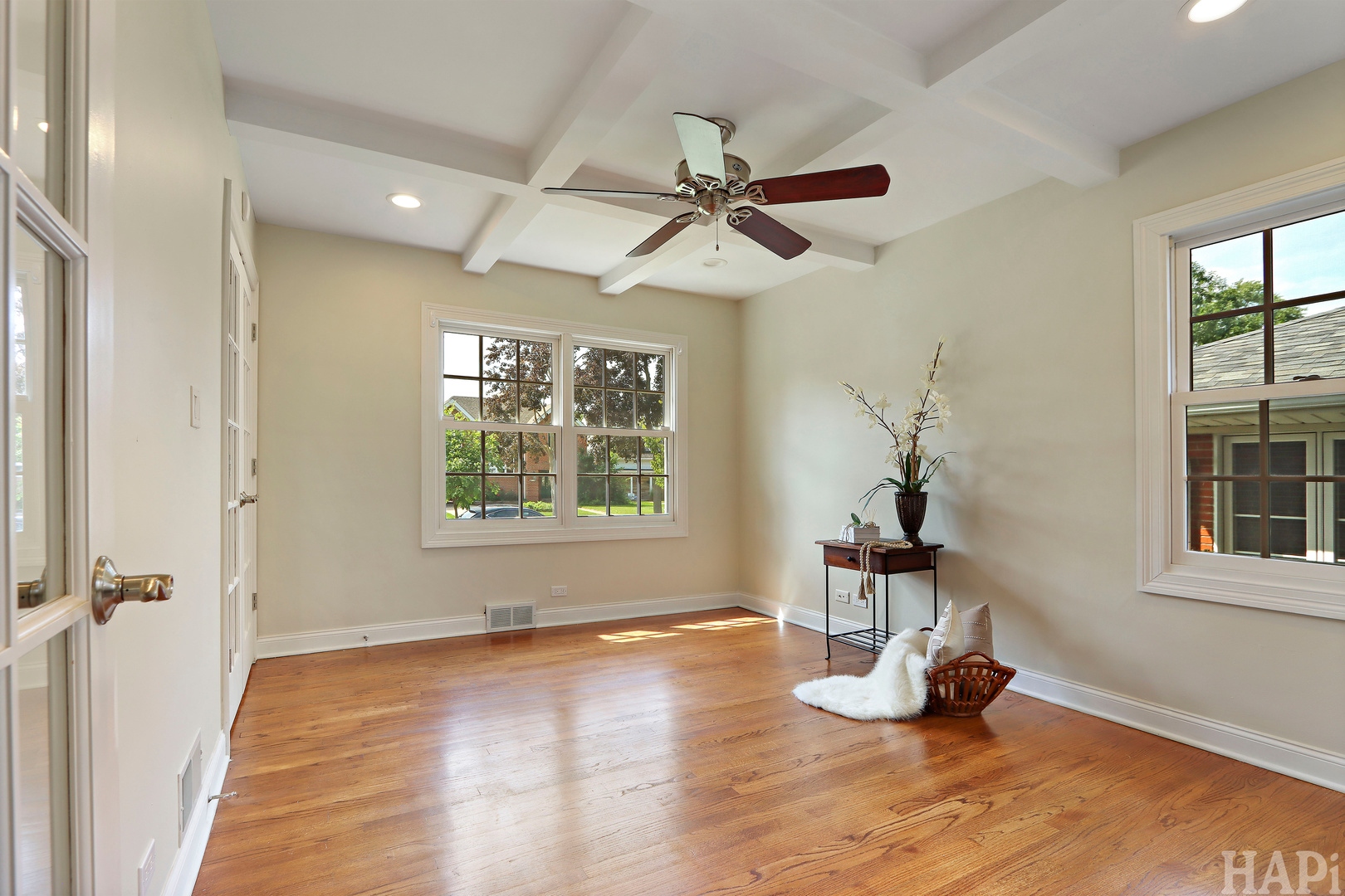 1829 S Crescent Avenue Property Photo 13