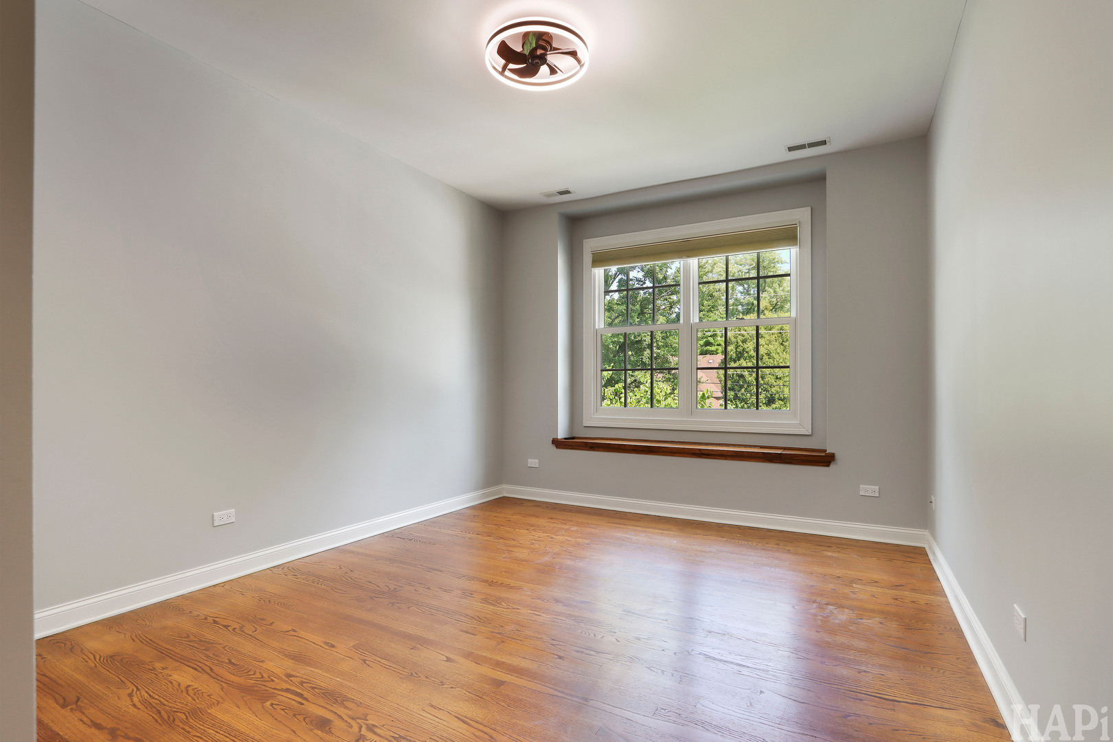 1829 S Crescent Avenue Property Photo 29