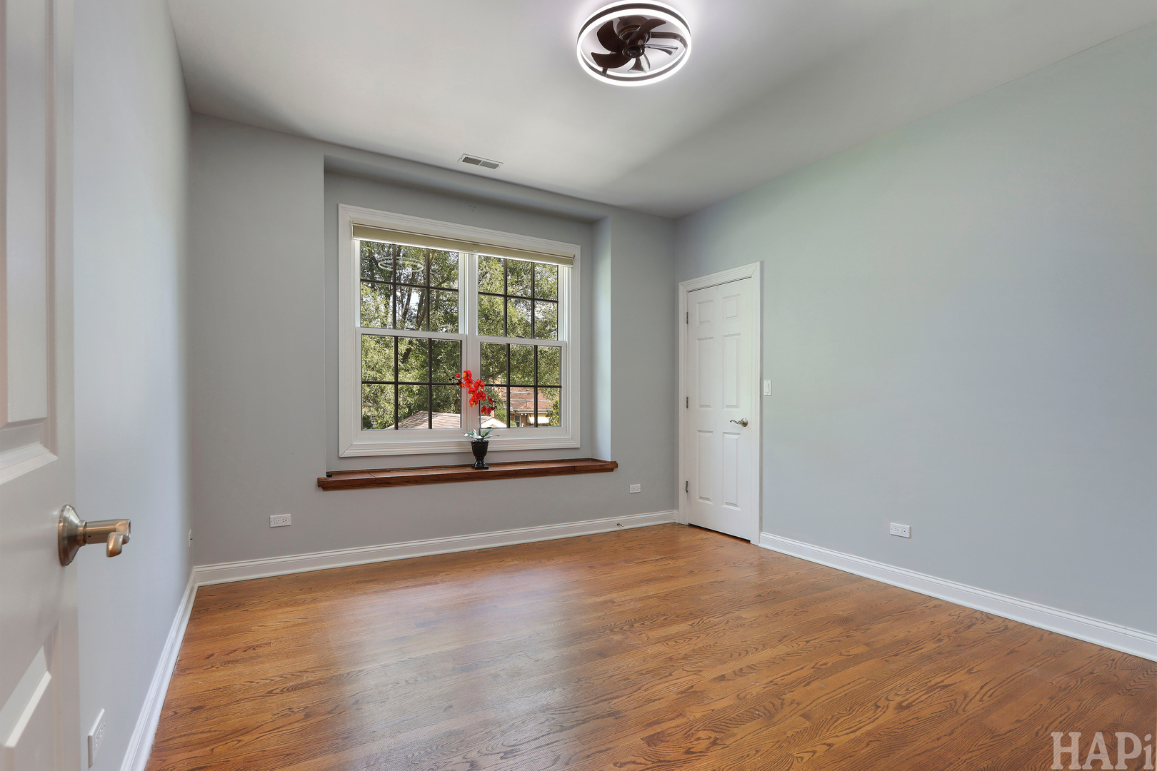 1829 S Crescent Avenue Property Photo 32