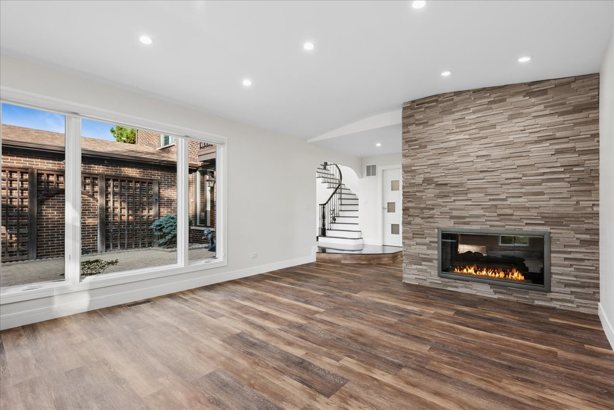 505 Rue Royale Property Photo 12