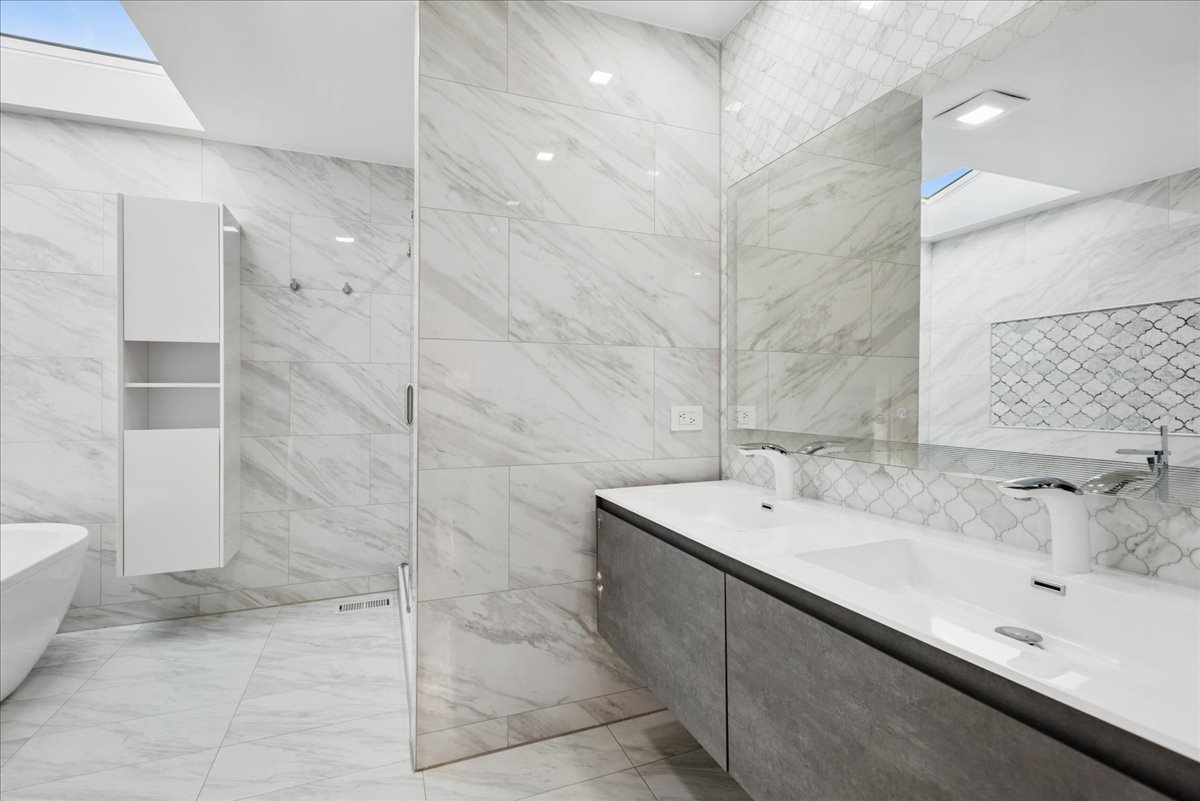 505 Rue Royale Property Photo 19