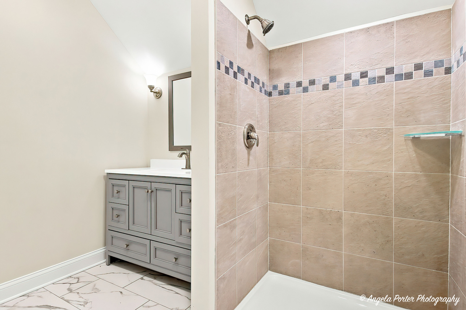 4604 Lakeshore Drive Property Photo 19