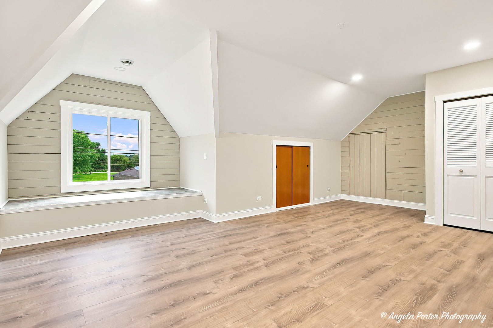 4604 Lakeshore Drive Property Photo 27