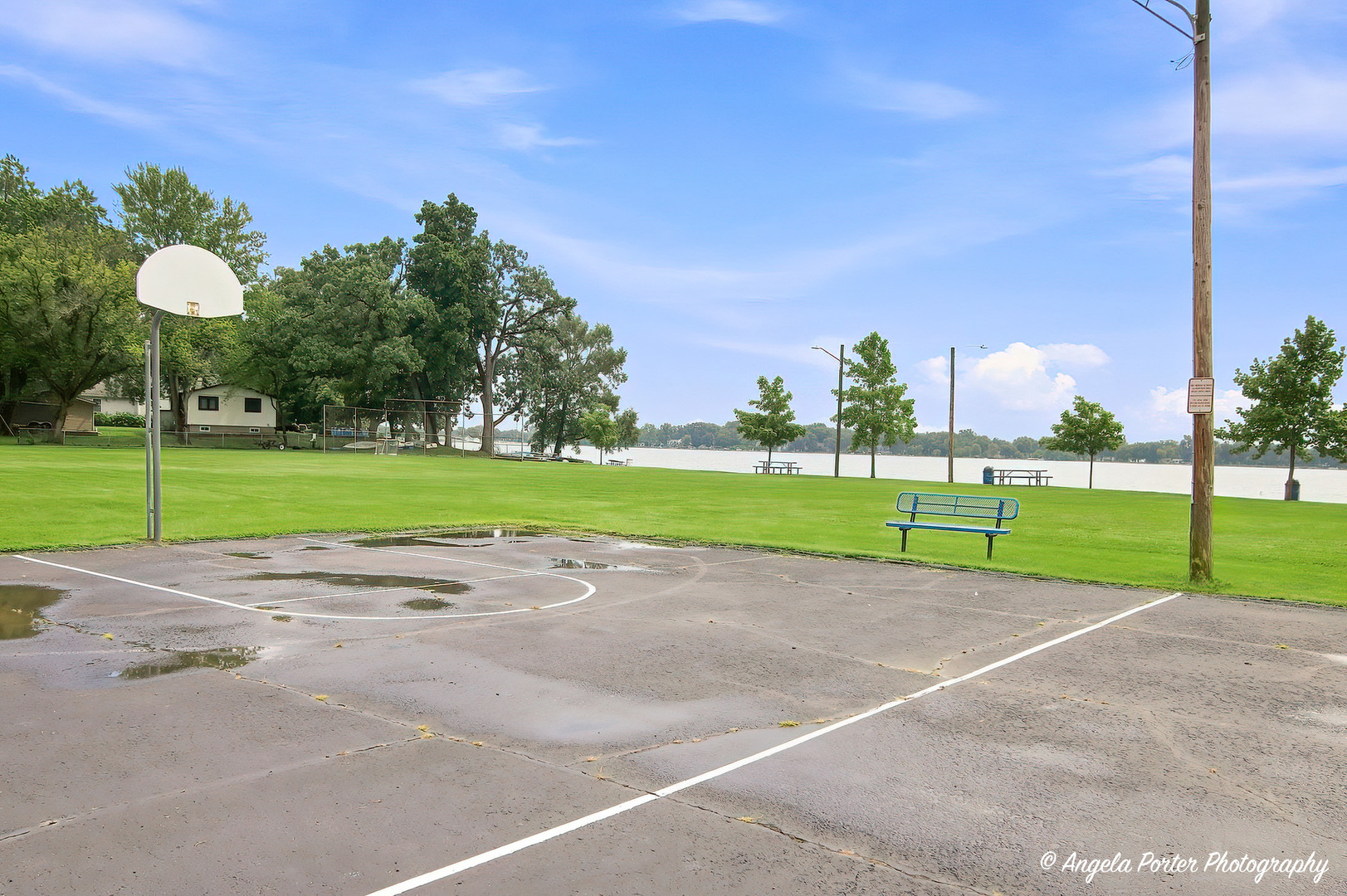4604 Lakeshore Drive Property Photo 45