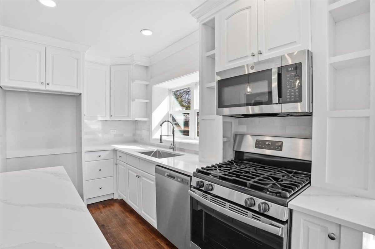 297 E Lakeview Avenue Property Photo 11