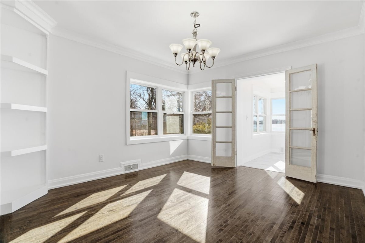 297 E Lakeview Avenue Property Photo 14
