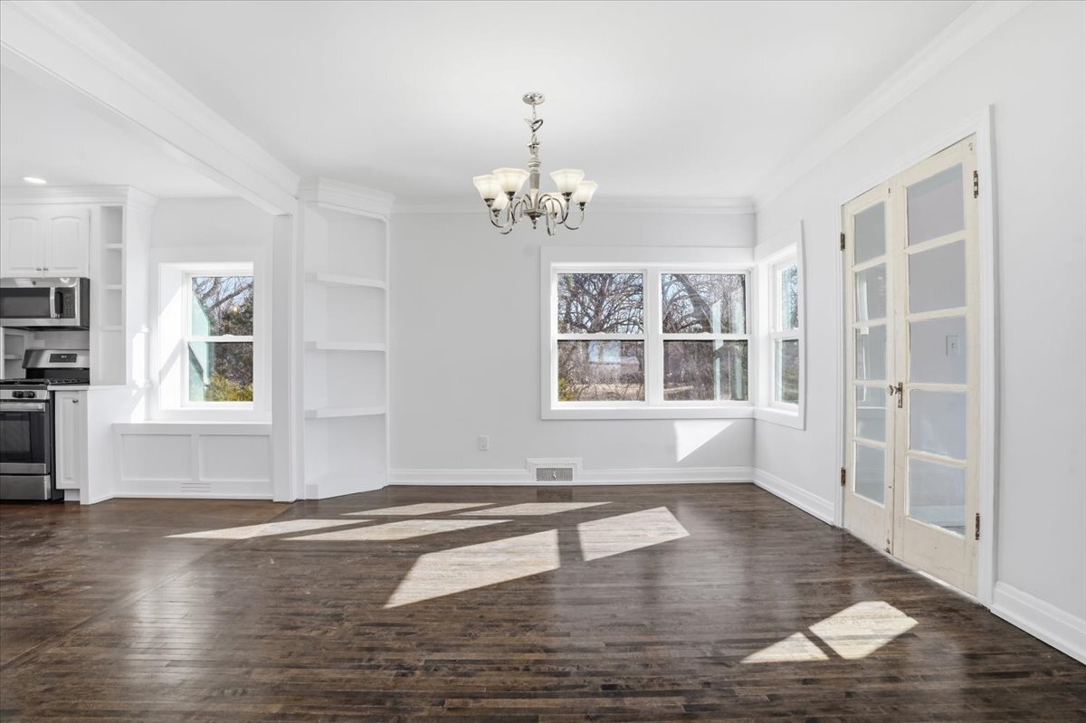 297 E Lakeview Avenue Property Photo 16