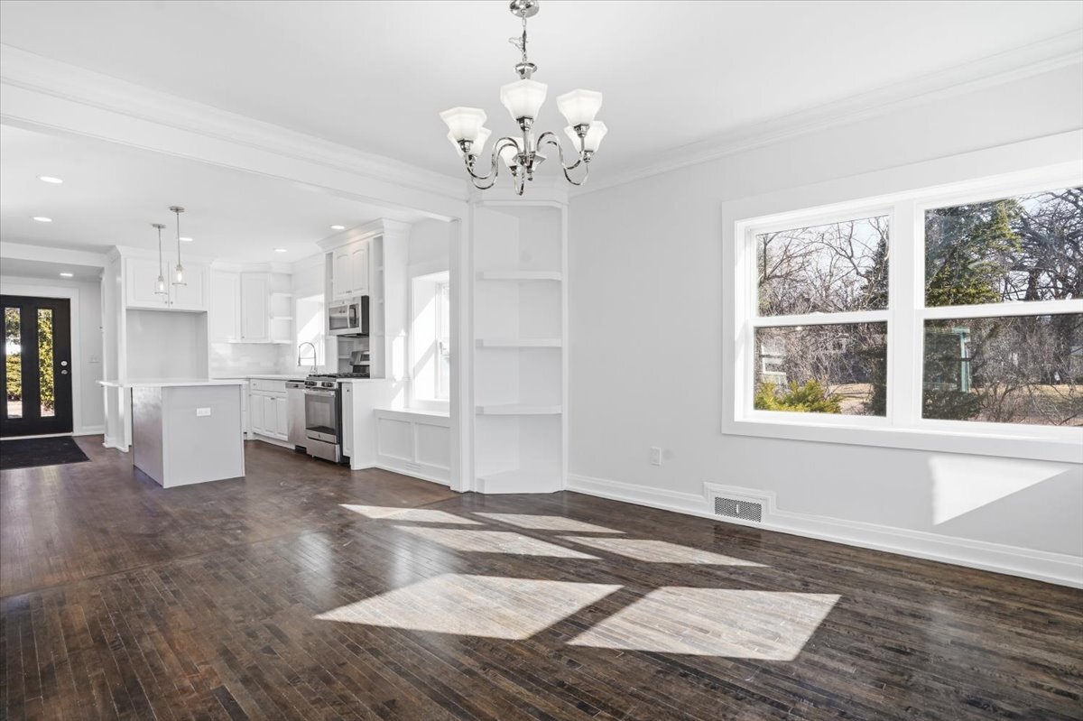 297 E Lakeview Avenue Property Photo 17