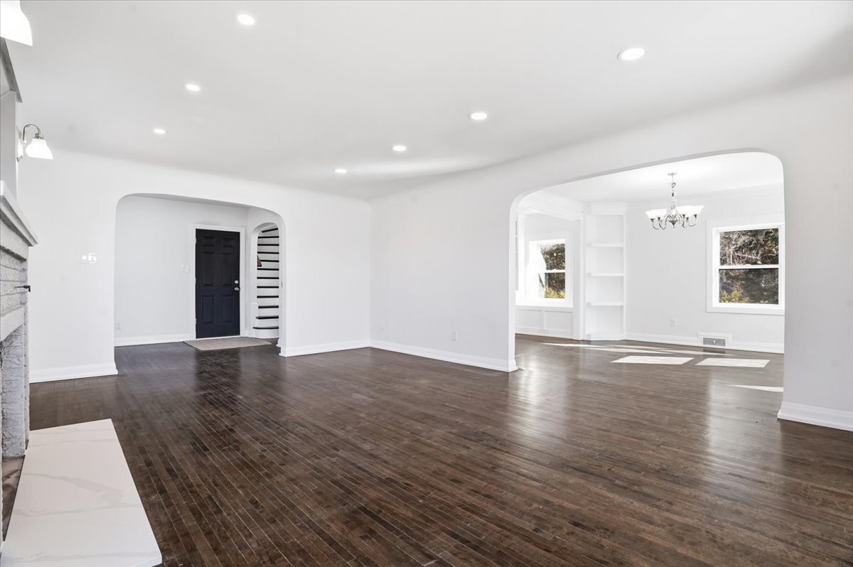 297 E Lakeview Avenue Property Photo 23