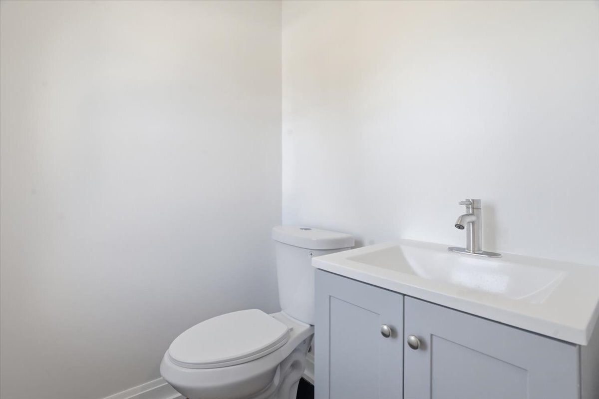 297 E Lakeview Avenue Property Photo 25