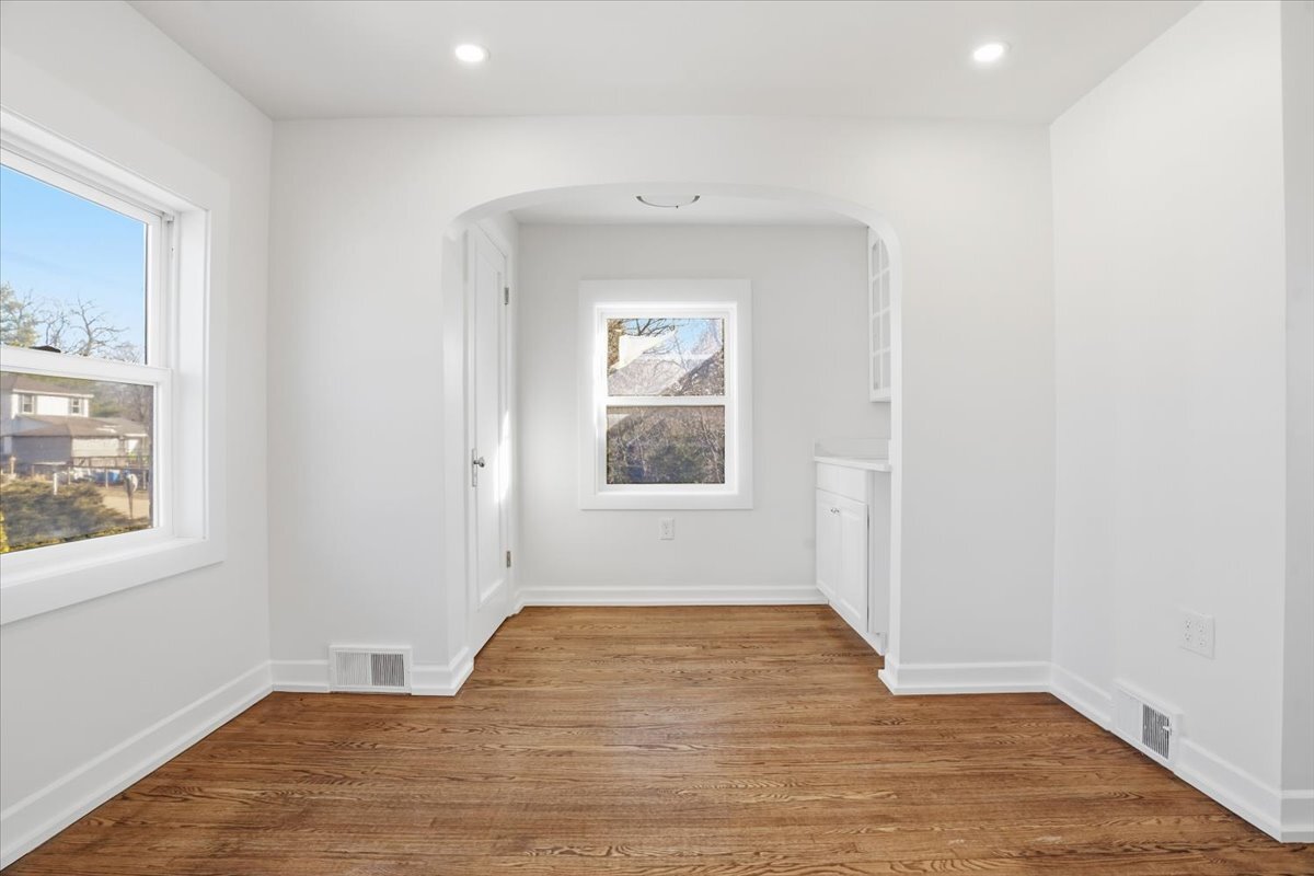 297 E Lakeview Avenue Property Photo 44