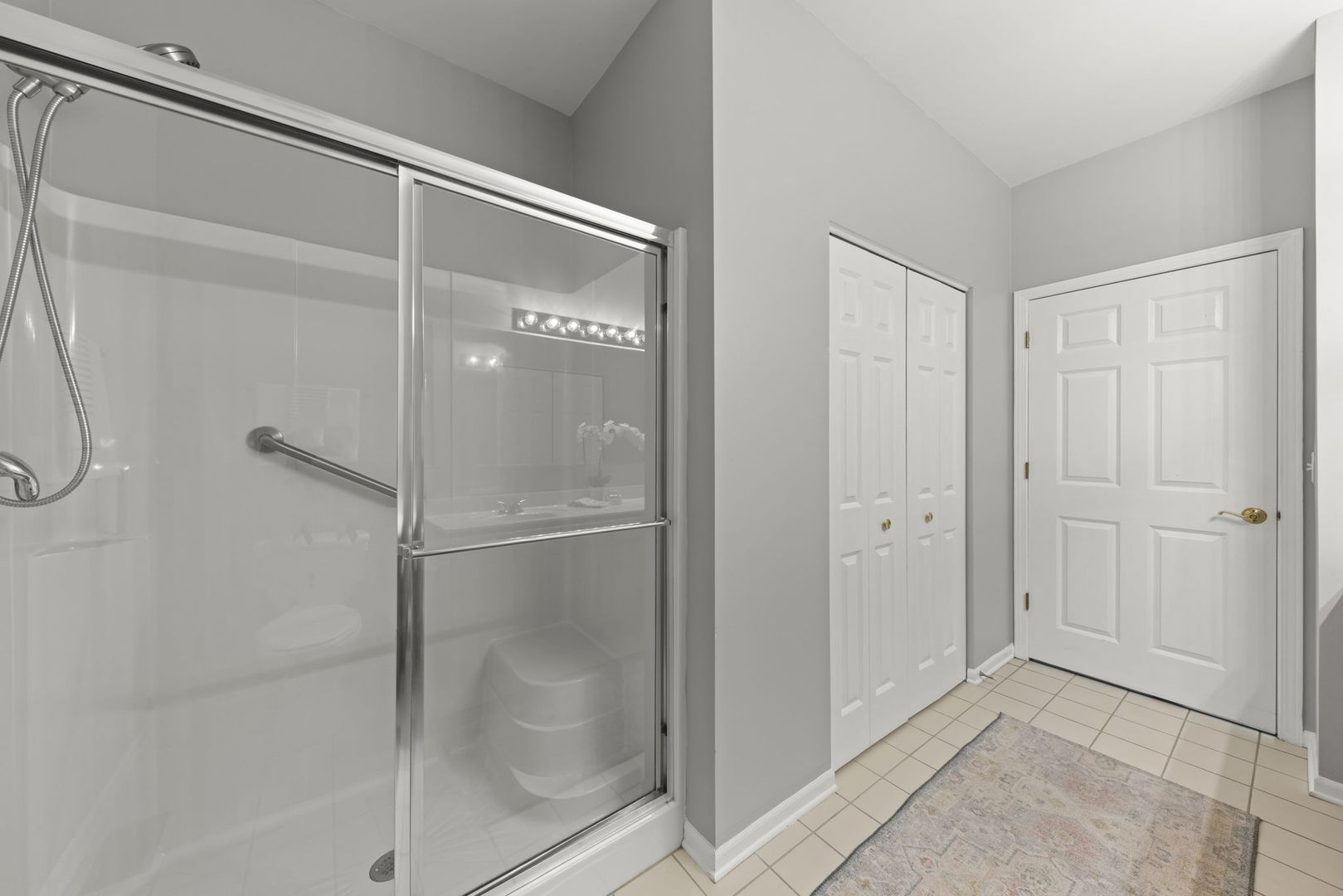 430 Woodhill Drive Property Photo 23