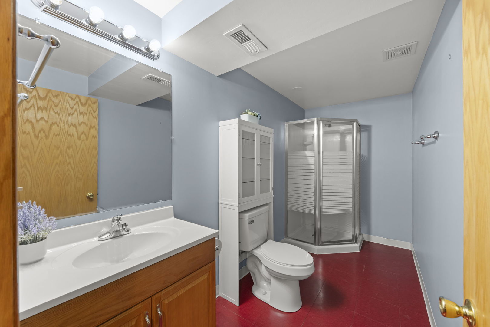 430 Woodhill Drive Property Photo 33