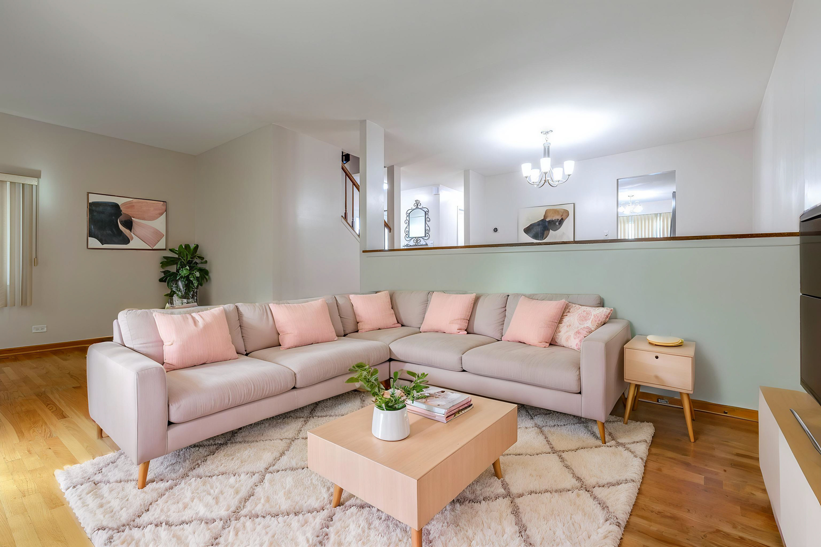 1013 Sussex Drive Property Photo 13