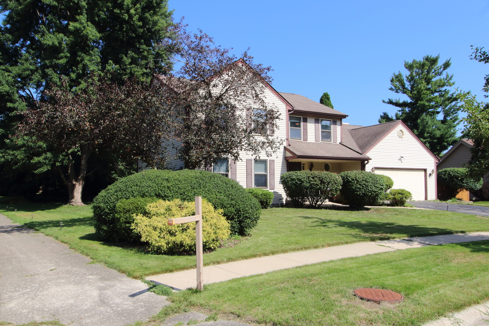 5844 Rainsford Way Property Photo 2