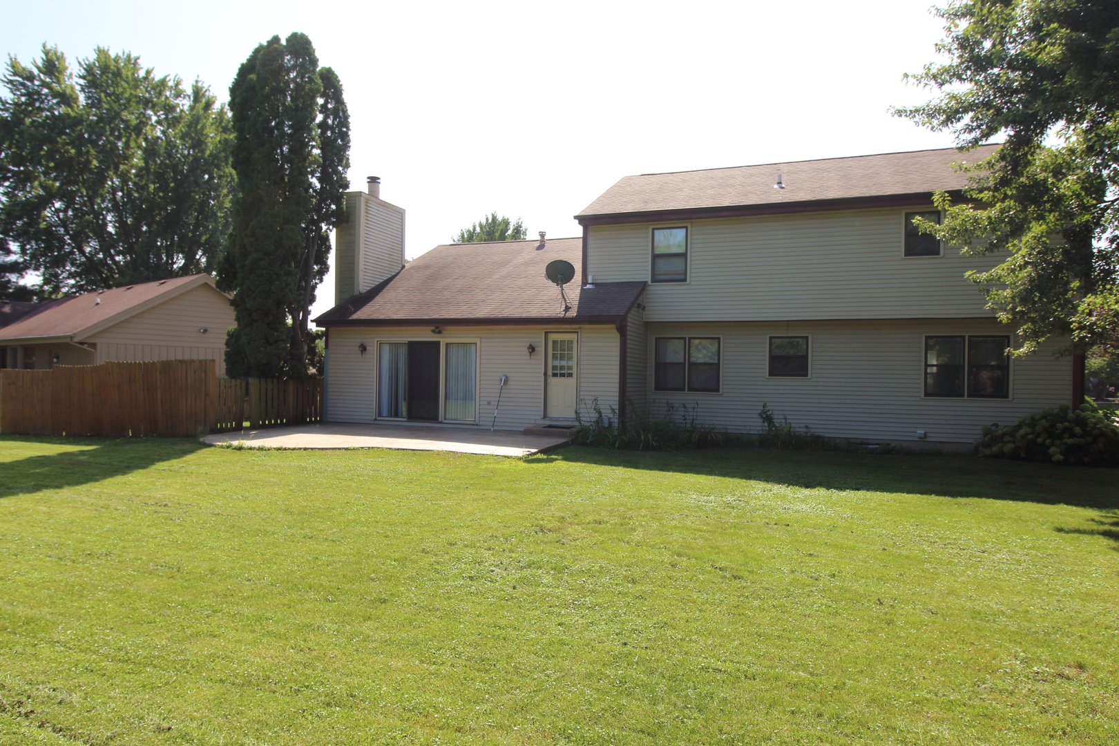 5844 Rainsford Way Property Photo 3