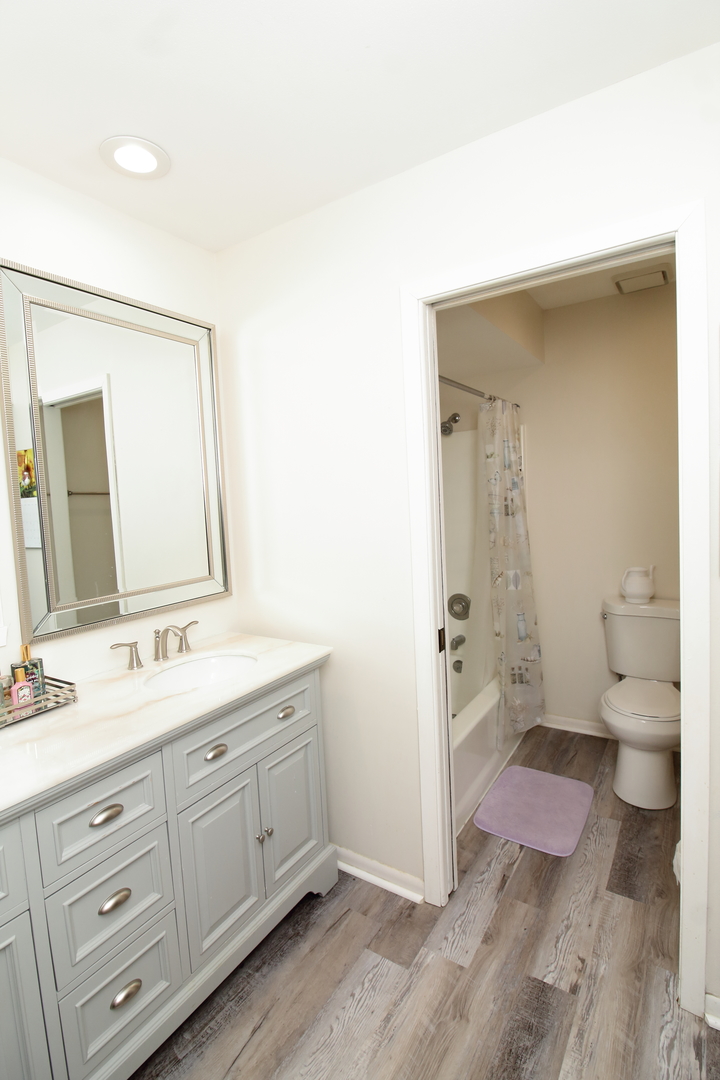 5844 Rainsford Way Property Photo 13