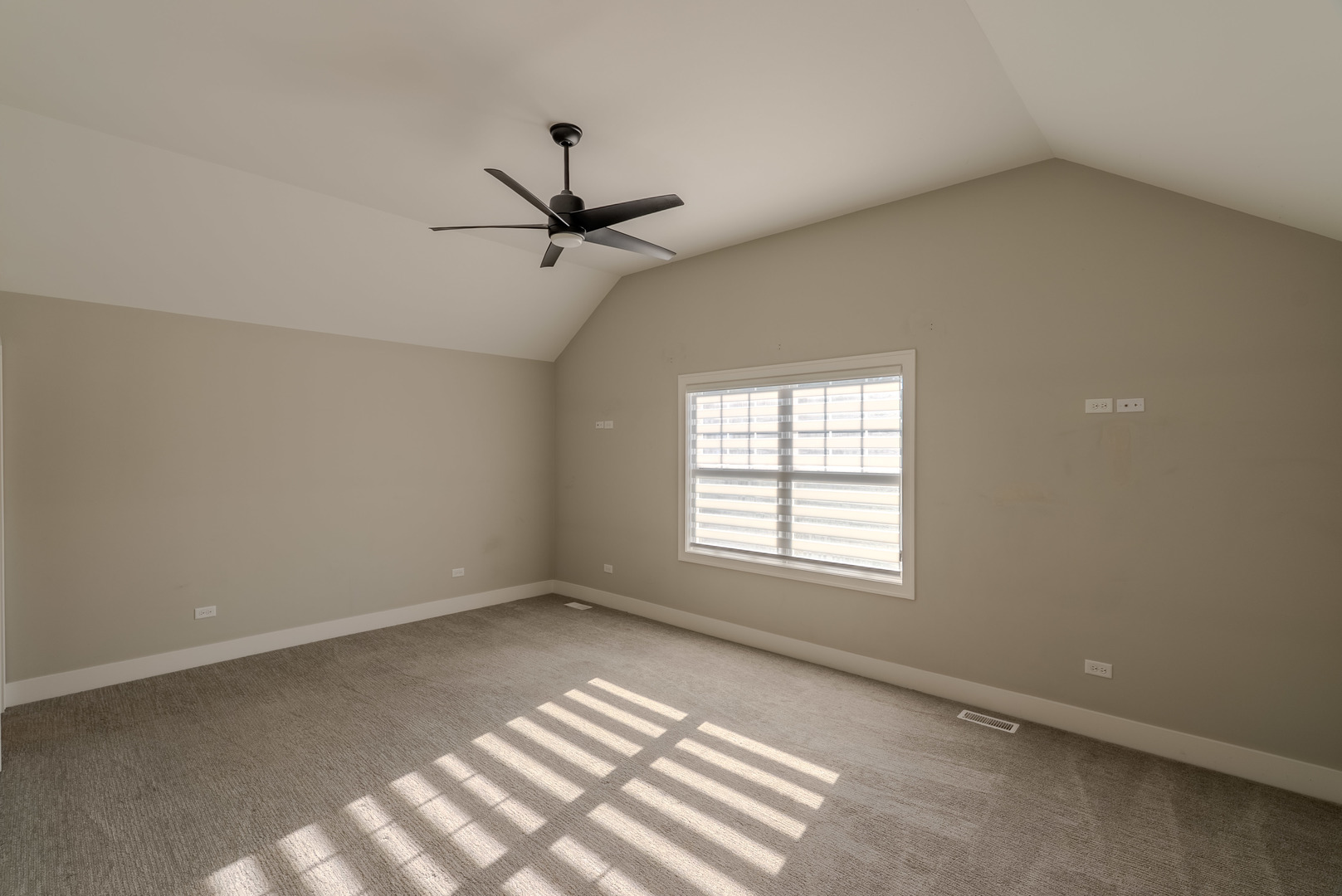 411 W Pierce Road Property Photo 13