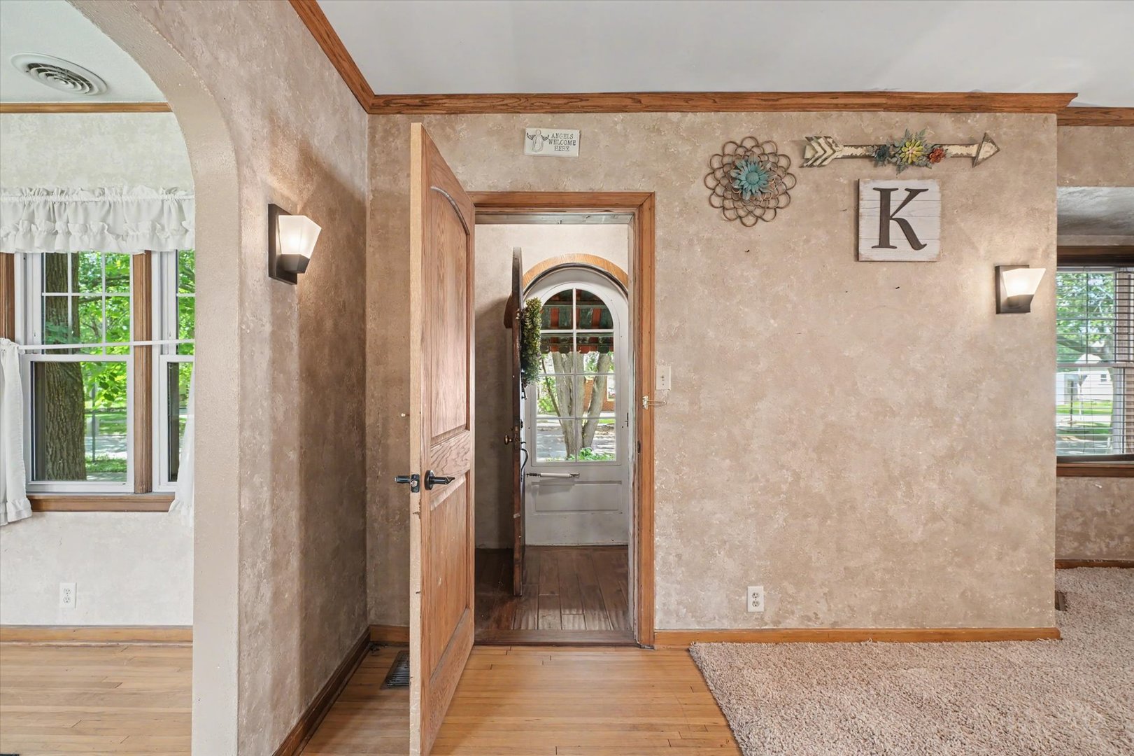 109 N Pine Street Property Photo 6