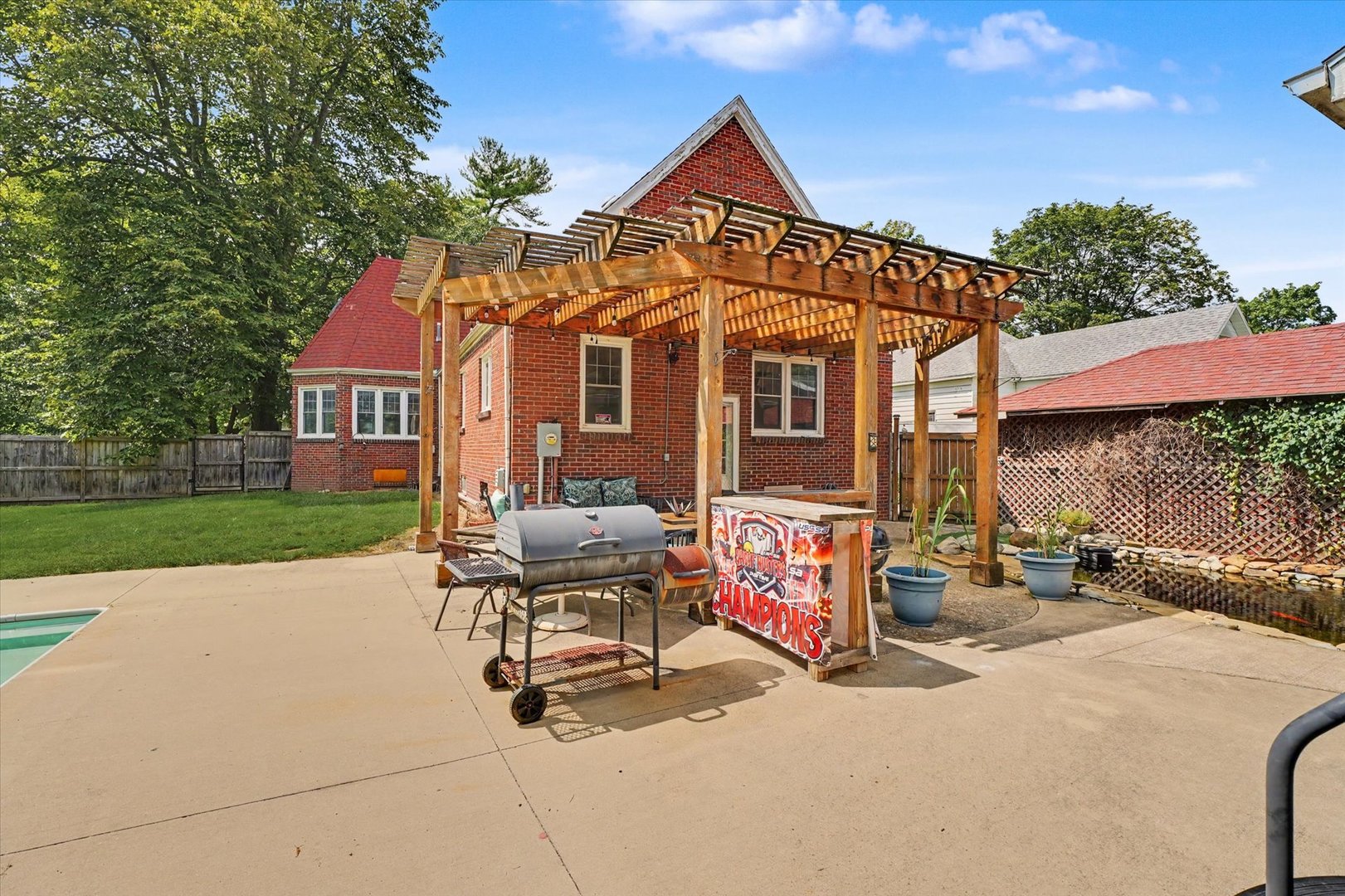 109 N Pine Street Property Photo 49