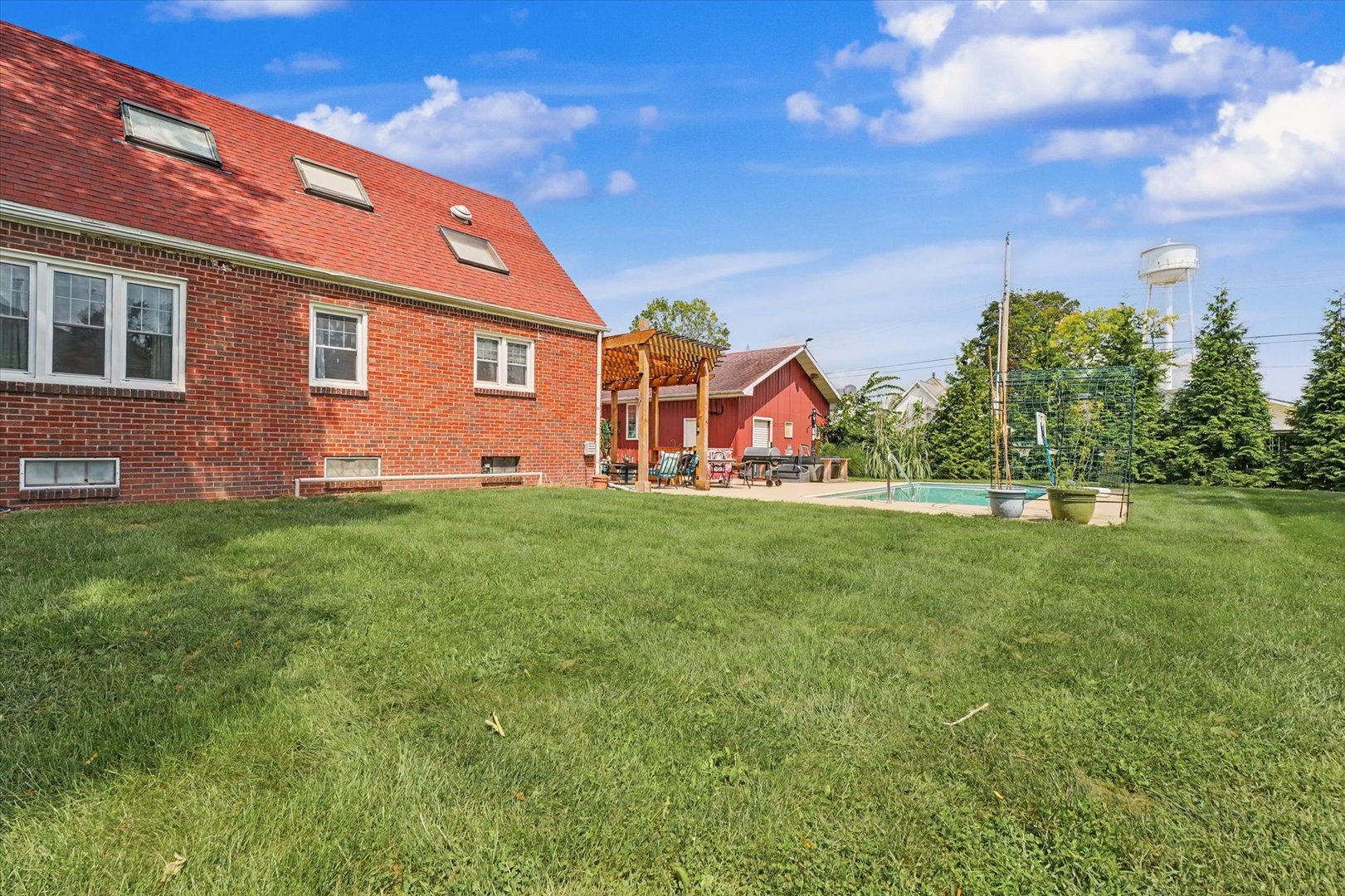 109 N Pine Street Property Photo 54
