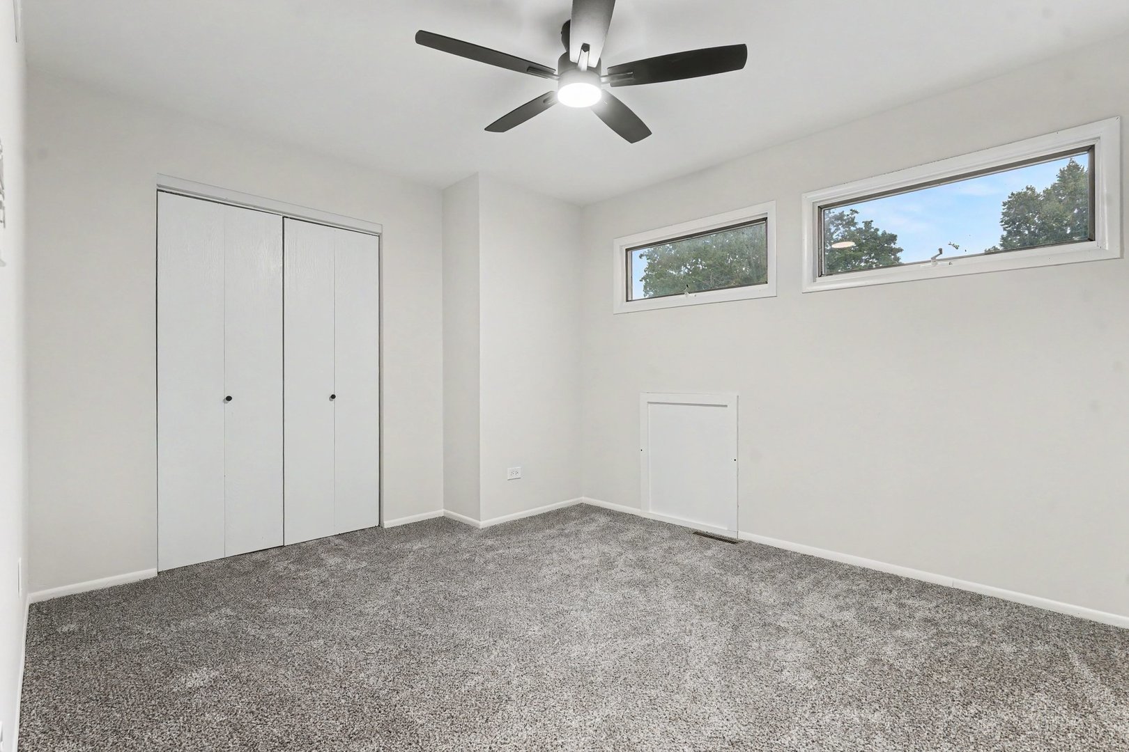 158 N Prairie Avenue Property Photo 14