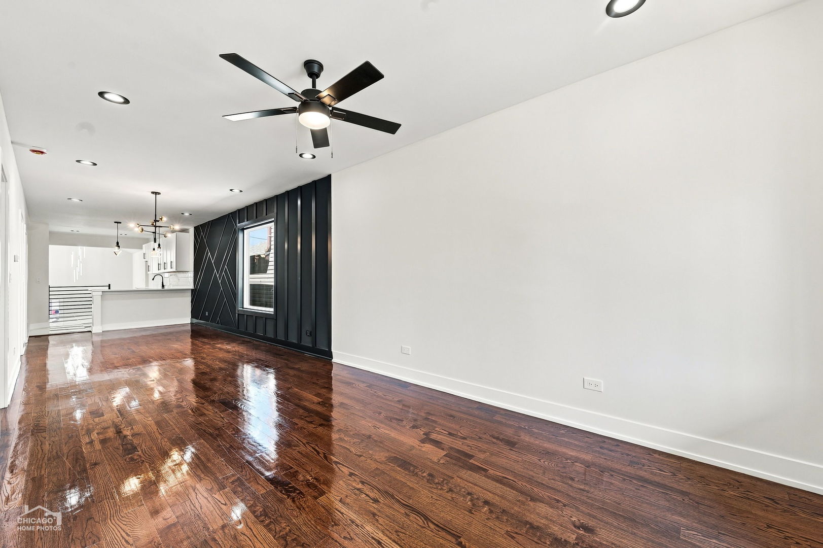 228 154th Place Property Photo 3