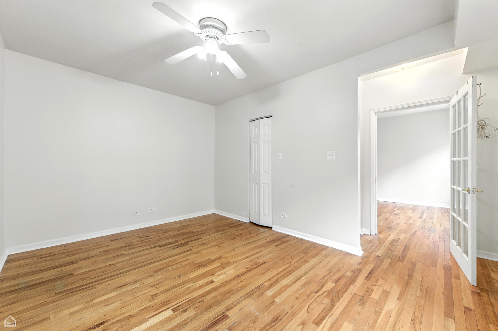 1301 E 71st Place 3s Property Photo 5