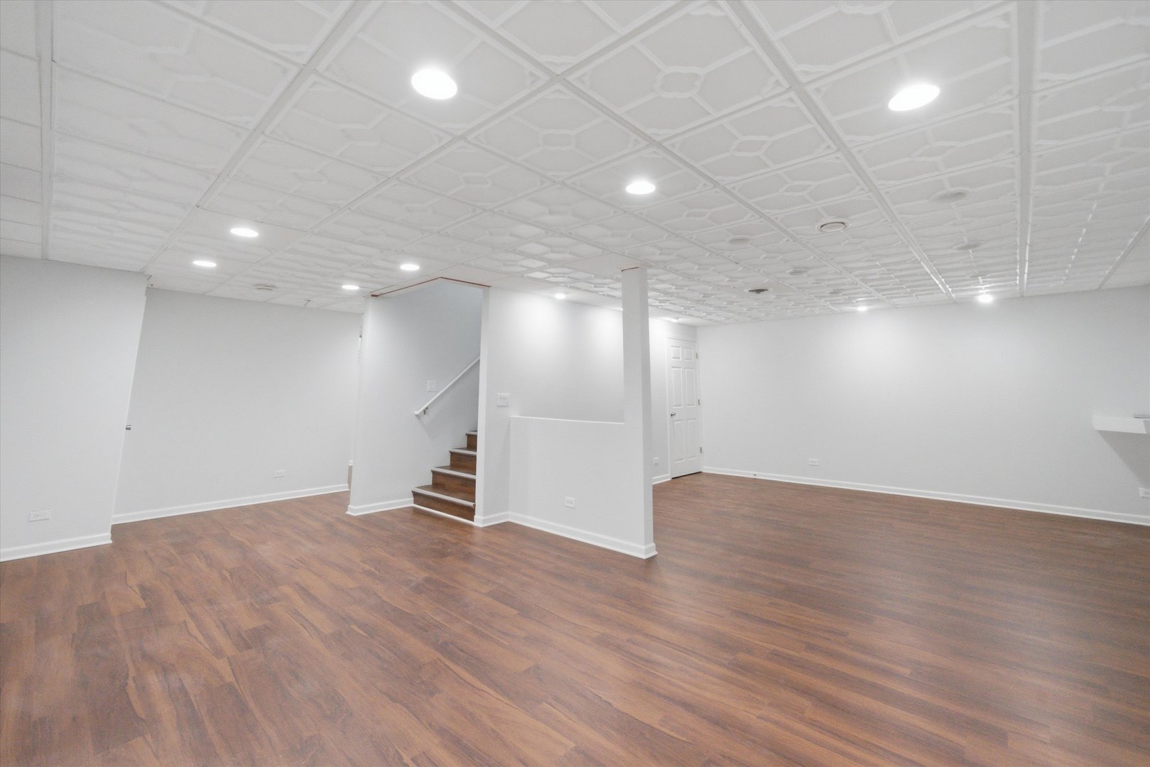 2210 Fieldcrest Drive Property Photo 24
