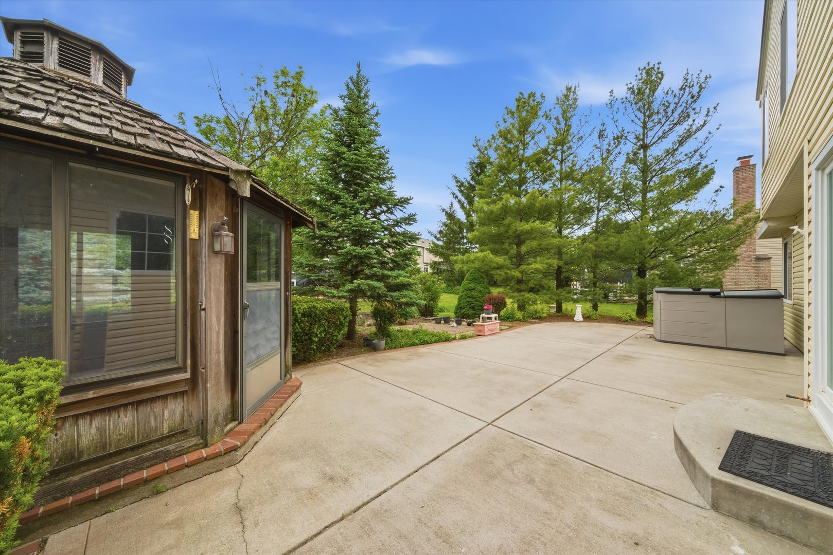 2210 Fieldcrest Drive Property Photo 30